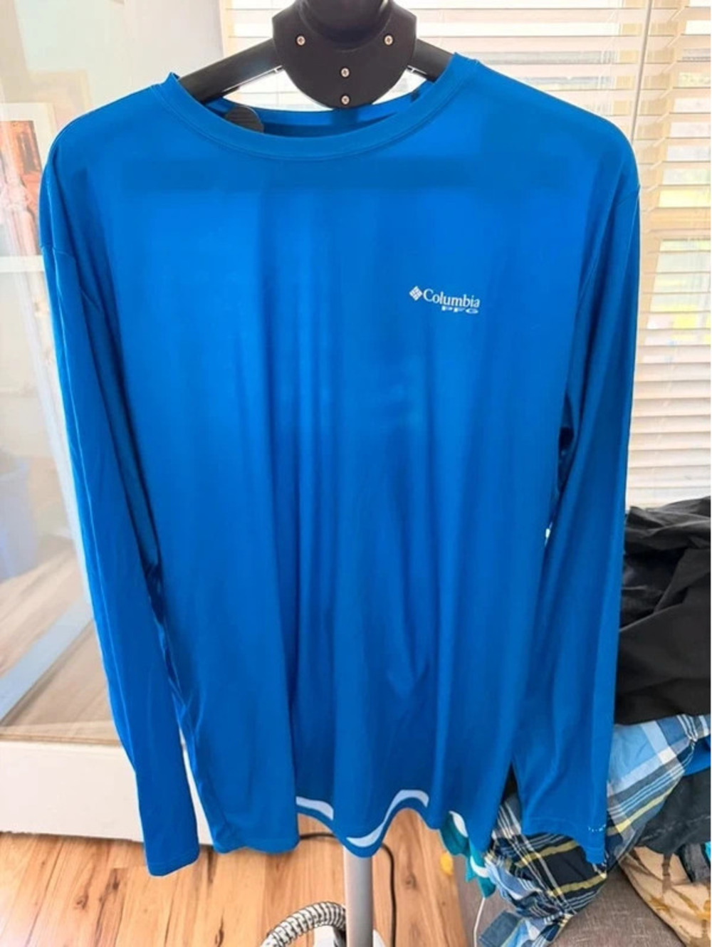 Columbia Men's Long Sleeve Shirt Blue Size XXLarge Fish Flag Graphic